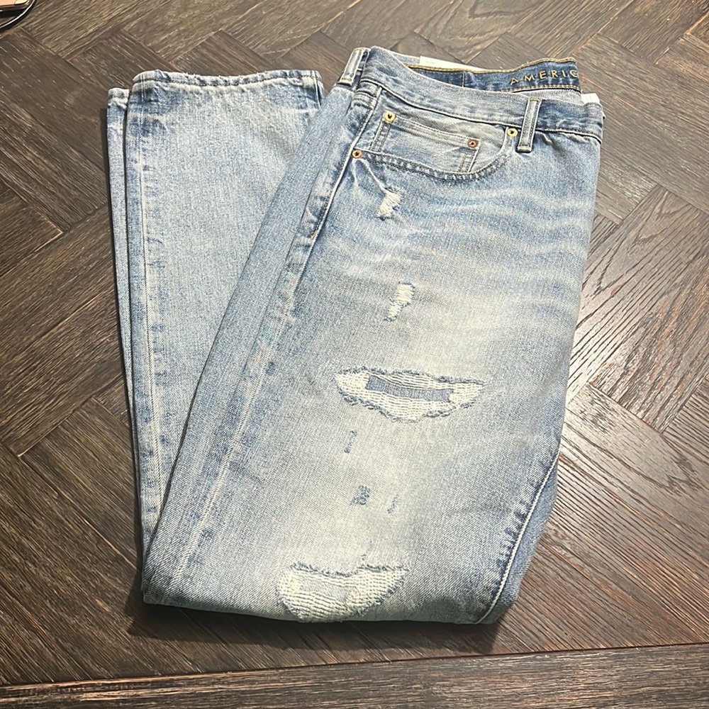 American eagle slim straight destroyed medium wash jeans